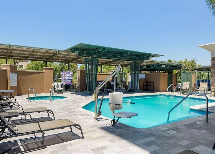Comfort Suites Ontario Airport Convention Center