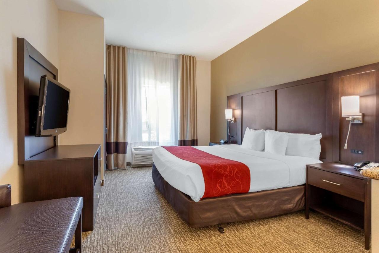 Comfort Airport Convention Center