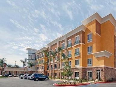 Comfort Airport Convention Center Hotel Ontario